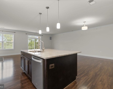 10520 Resort Road - Photo Thumbnail 11