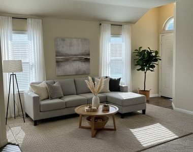 217 Teron Dr - Photo Thumbnail 4