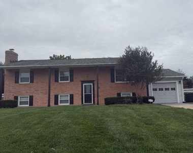 600 Lancelot Lane - Photo Thumbnail 33