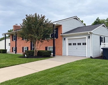 600 Lancelot Lane - Photo Thumbnail 34