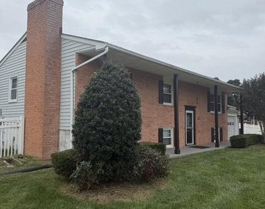 600 Lancelot Lane - Photo Thumbnail 36