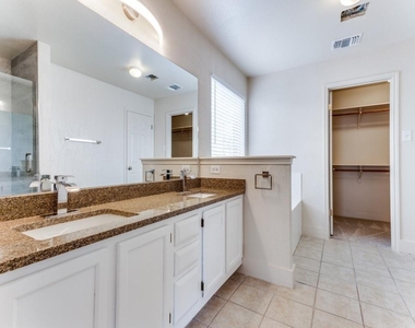 13400 Balamos Dr - Photo Thumbnail 12