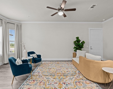 865 Limmer Loop - Photo Thumbnail 8