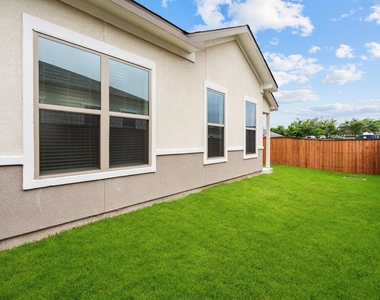 865 Limmer Loop - Photo Thumbnail 36