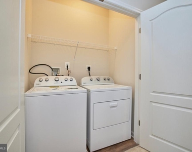 6228 Davinci Street - Photo Thumbnail 21