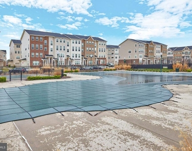 6228 Davinci Street - Photo Thumbnail 33