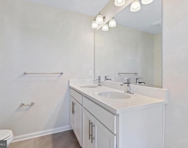 418 Carroll Walk Ave - Photo Thumbnail 17