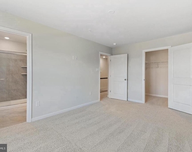 418 Carroll Walk Ave - Photo Thumbnail 15
