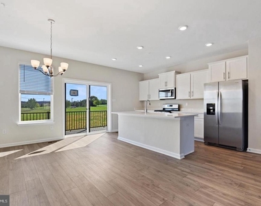 418 Carroll Walk Ave - Photo Thumbnail 5
