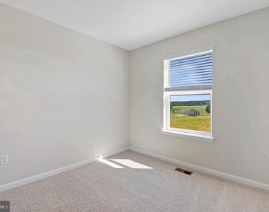 418 Carroll Walk Ave - Photo Thumbnail 20