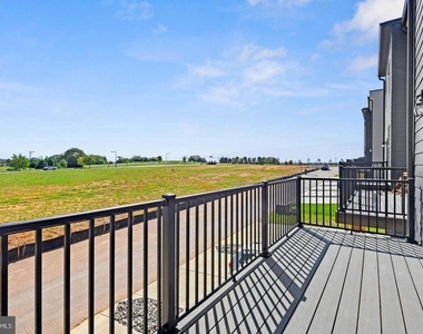 418 Carroll Walk Ave - Photo Thumbnail 22