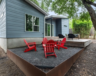 1703 Perez St - Photo Thumbnail 14