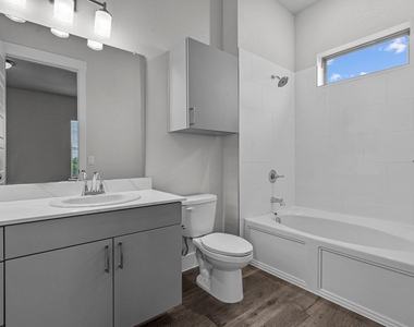 865 Limmer Loop - Photo Thumbnail 39