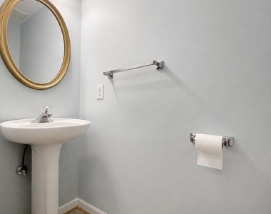 9426 Singleton Place - Photo Thumbnail 16
