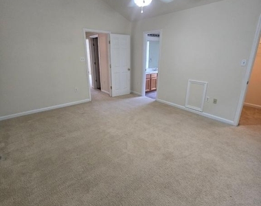 7910 Monarch Street - Photo Thumbnail 29