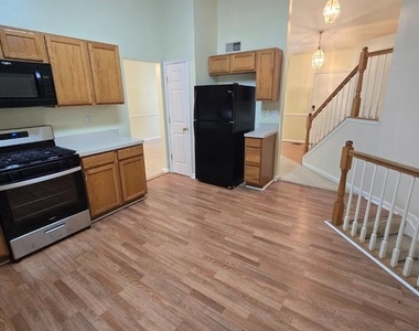 7910 Monarch Street - Photo Thumbnail 12