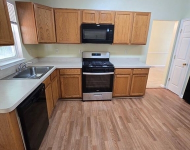 7910 Monarch Street - Photo Thumbnail 13