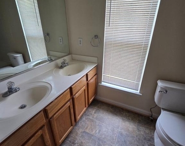7910 Monarch Street - Photo Thumbnail 32