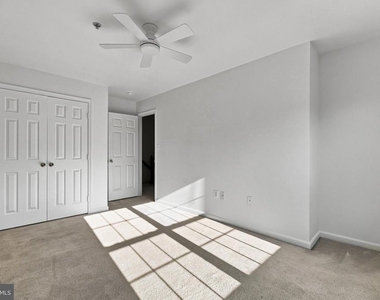 387 Cambridge Place - Photo Thumbnail 28
