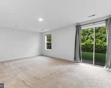387 Cambridge Place - Photo Thumbnail 32
