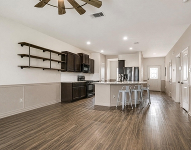 157 Werner Dr - Photo Thumbnail 3