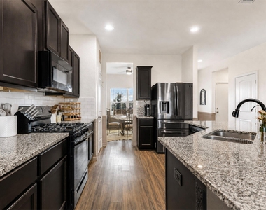 157 Werner Dr - Photo Thumbnail 4