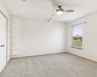 157 Werner Dr - Photo Thumbnail 12