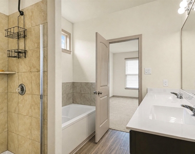 157 Werner Dr - Photo Thumbnail 8