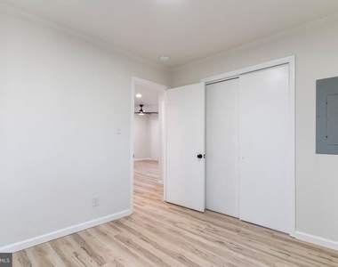 12403 Ridge Road - Photo Thumbnail 11
