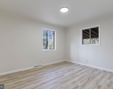 12403 Ridge Road - Photo Thumbnail 15