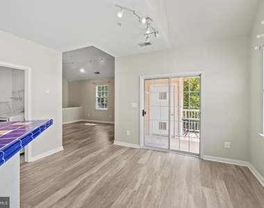 5000 Willow Branch Way - Photo Thumbnail 10