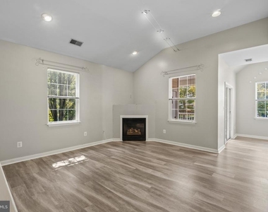 5000 Willow Branch Way - Photo Thumbnail 7