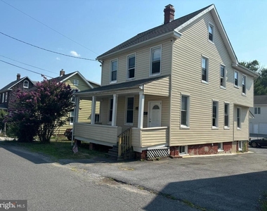 25 Egges Lane - Photo Thumbnail 1