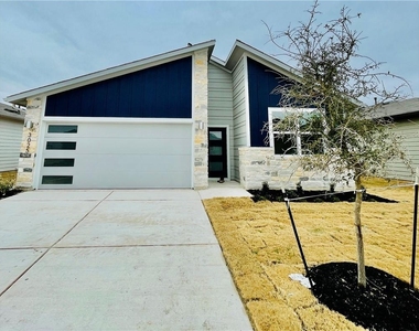 3025 Egan Dr - Photo Thumbnail 13