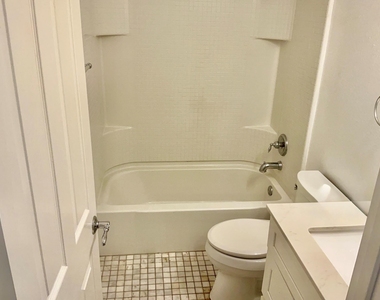 789 Kingfisher Ln - Photo Thumbnail 17