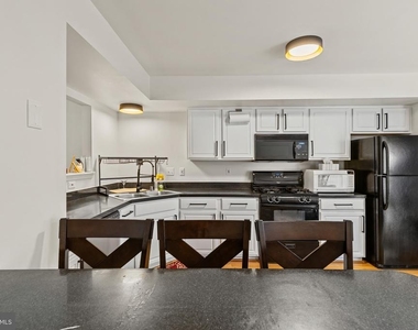 2609 Claybrooke Drive - Photo Thumbnail 9