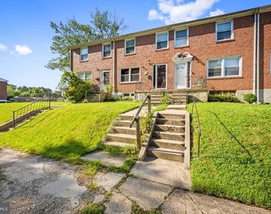 206 Cove Road - Photo Thumbnail 1