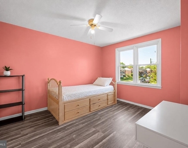 206 Cove Road - Photo Thumbnail 21