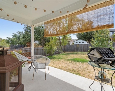2913 Fleet Dr - Photo Thumbnail 22