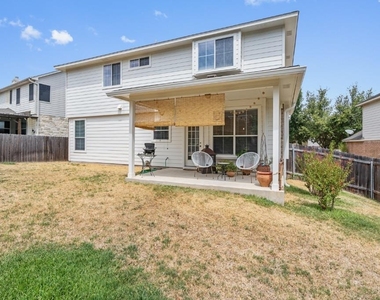 2913 Fleet Dr - Photo Thumbnail 24
