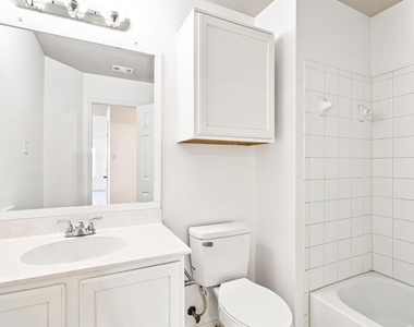 3232 Clinton Pl - Photo Thumbnail 17