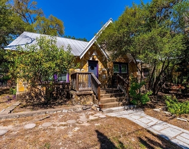 902 Bouldin Ave - Photo Thumbnail 2