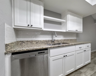 10403 Golden Meadow Dr - Photo Thumbnail 10