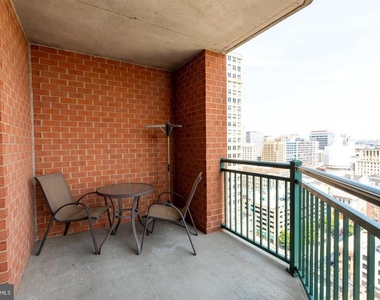 414 Water Street - Photo Thumbnail 13