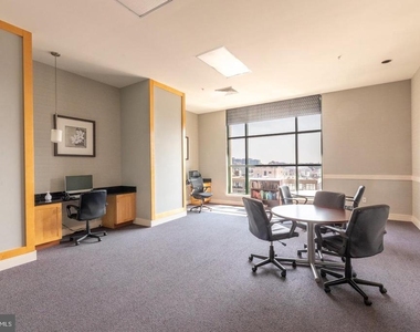 414 Water Street - Photo Thumbnail 23