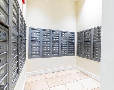 414 Water Street - Photo Thumbnail 16