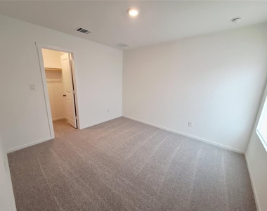 510 Firedance Ct - Photo Thumbnail 15