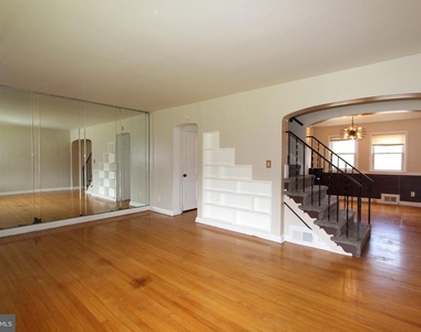 1612 Sherwood Avenue - Photo Thumbnail 5