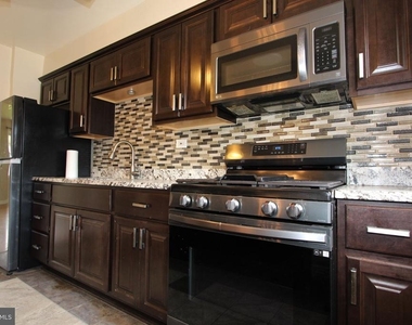1612 Sherwood Avenue - Photo Thumbnail 9