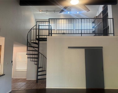4311 Ganymede Dr - Photo Thumbnail 4